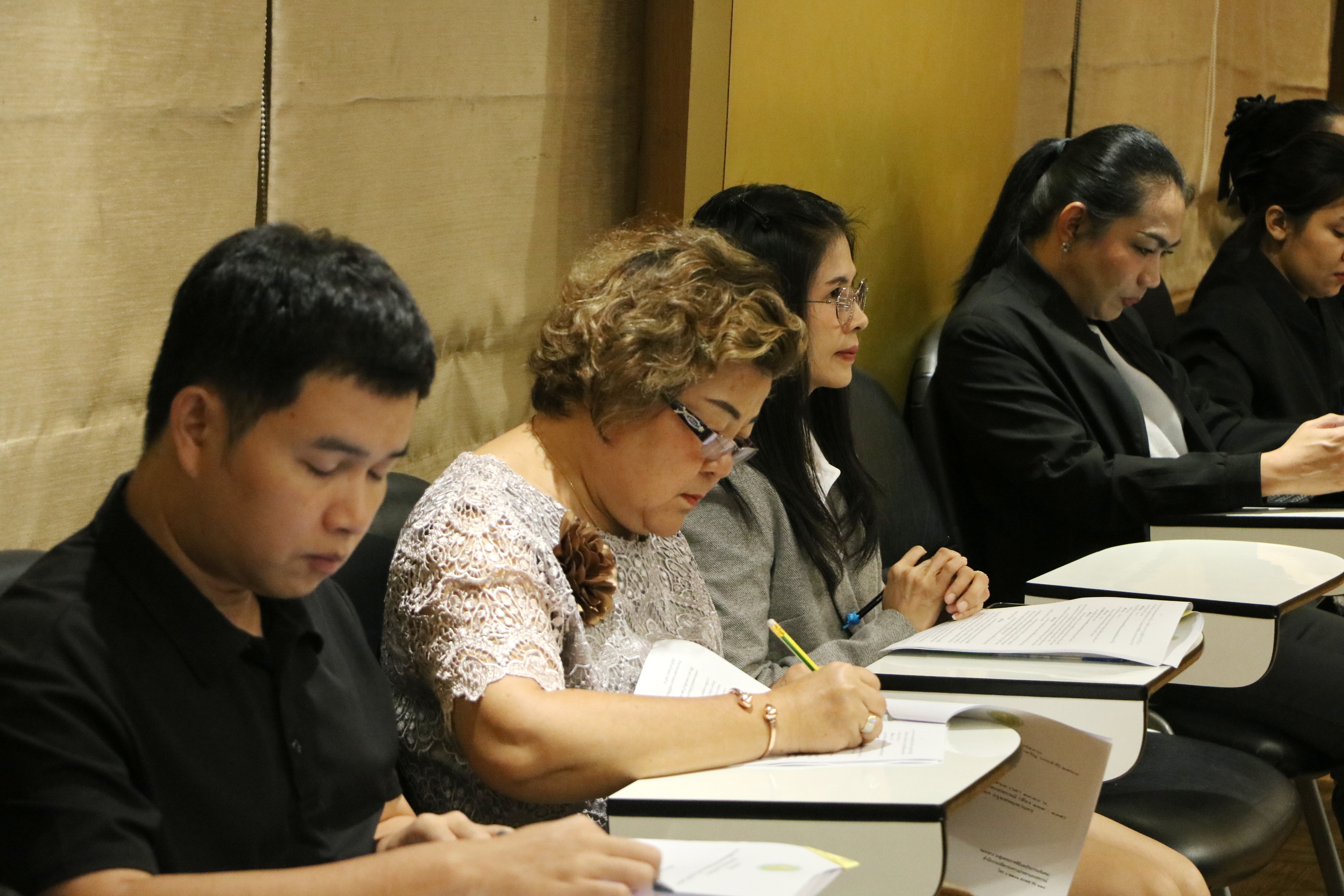 title - ส.ป.ก.ร่วมประชุมคณะกรรมการอำนวยการจัดงานพระราชพิธีพืชมงคลจรดพระนังคัลแรกนาขวัญ ประจำปี 2569 ครั้งที่ 2/2569